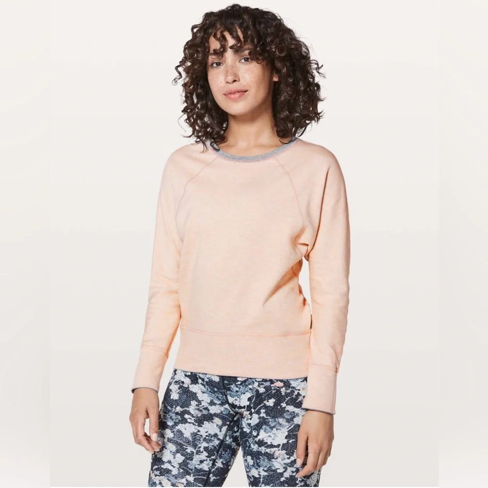 Lululemon Time Out Crew Reversible Heathered Bleached Coral/Heather Medium Grey - Picture 4 of 12